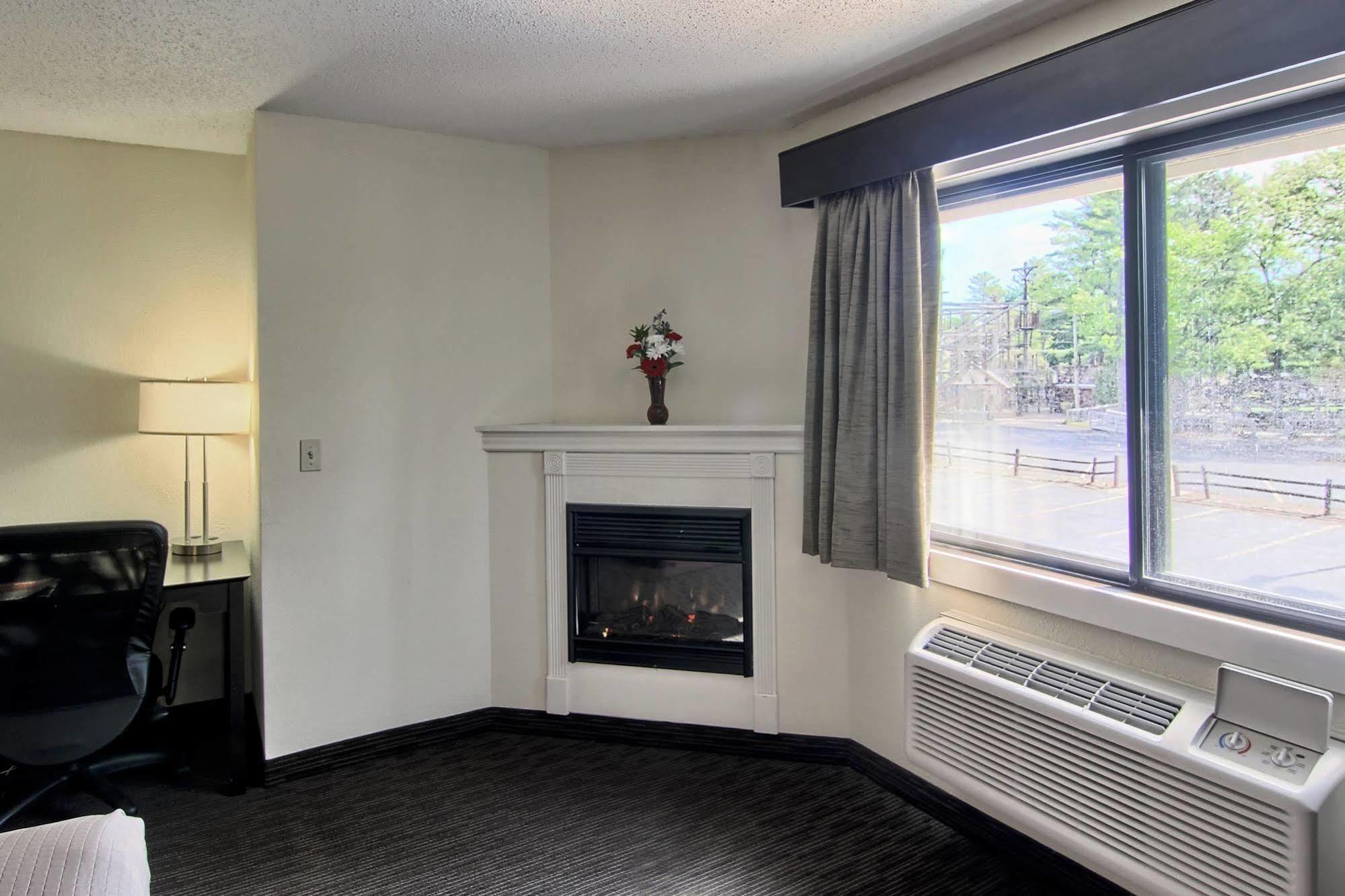 Blossom Hotel & Suites Traverse City Luaran gambar