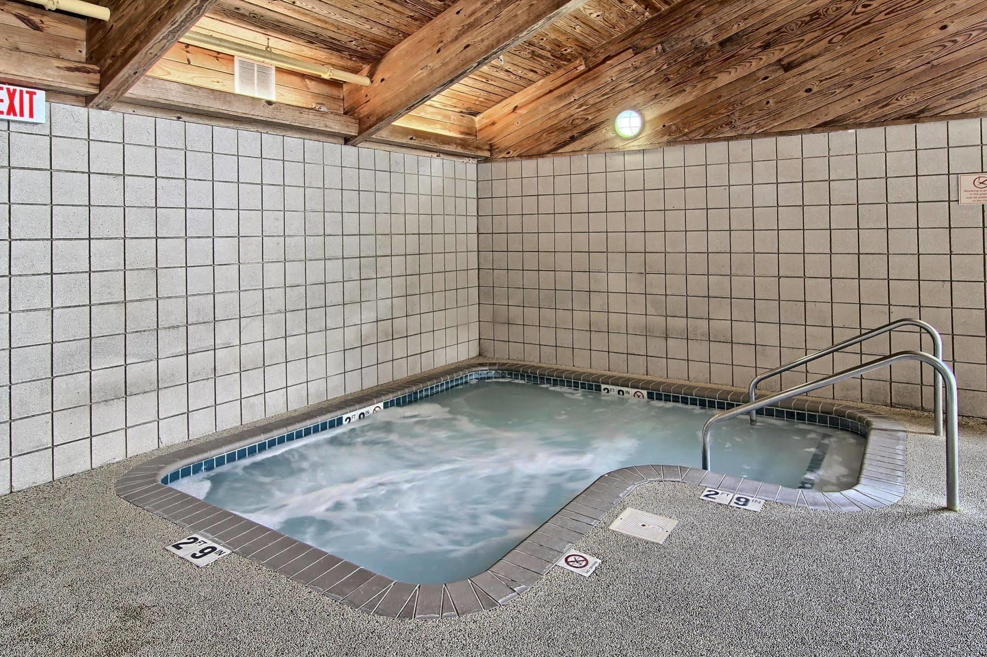 Blossom Hotel & Suites Traverse City Luaran gambar